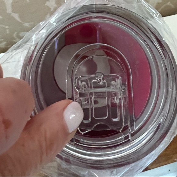 Brand new Lilly Pulitzer GWP slim tumbler - Picture 2 of 2